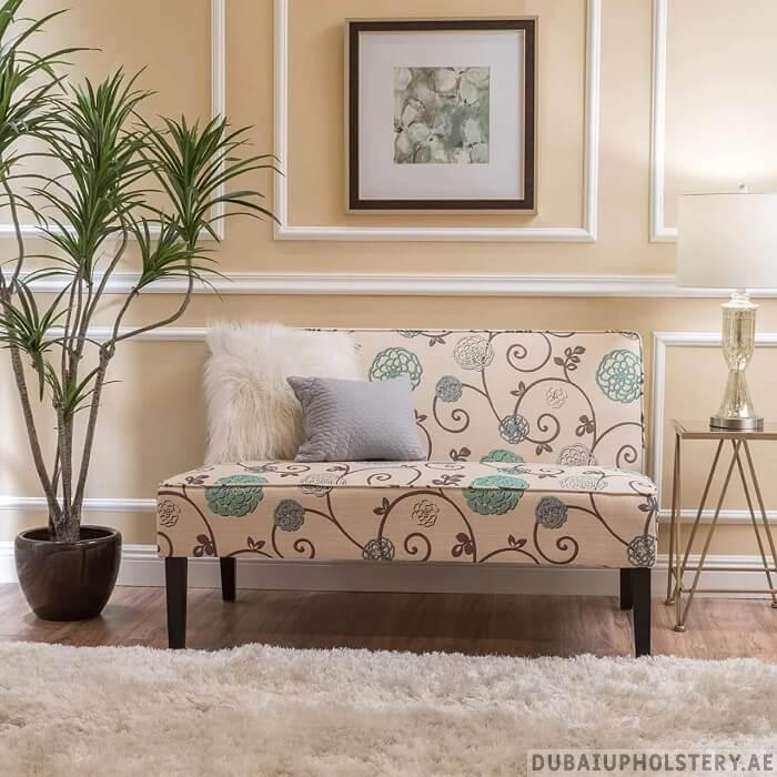 خيارات أثاث خارجي متينة وأنيقة في أبو ظبي